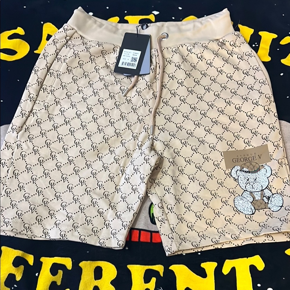 George V 'Culture' Fleece Shorts (Beige)